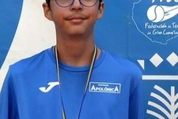  ApolonicA, un negocio de Telde volcado con el deporte juvenil/TA.